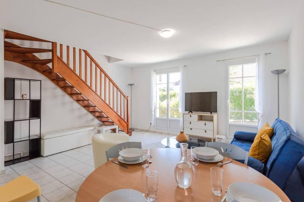 Guest House III Magny-le-Hongre Kültér fotó