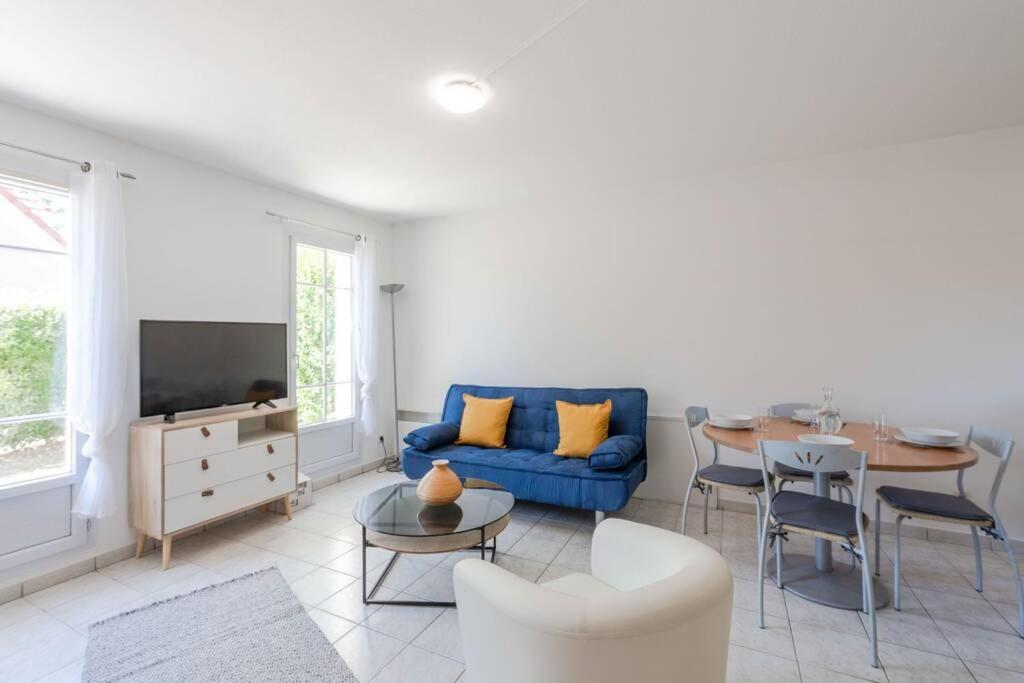Guest House III Magny-le-Hongre Kültér fotó