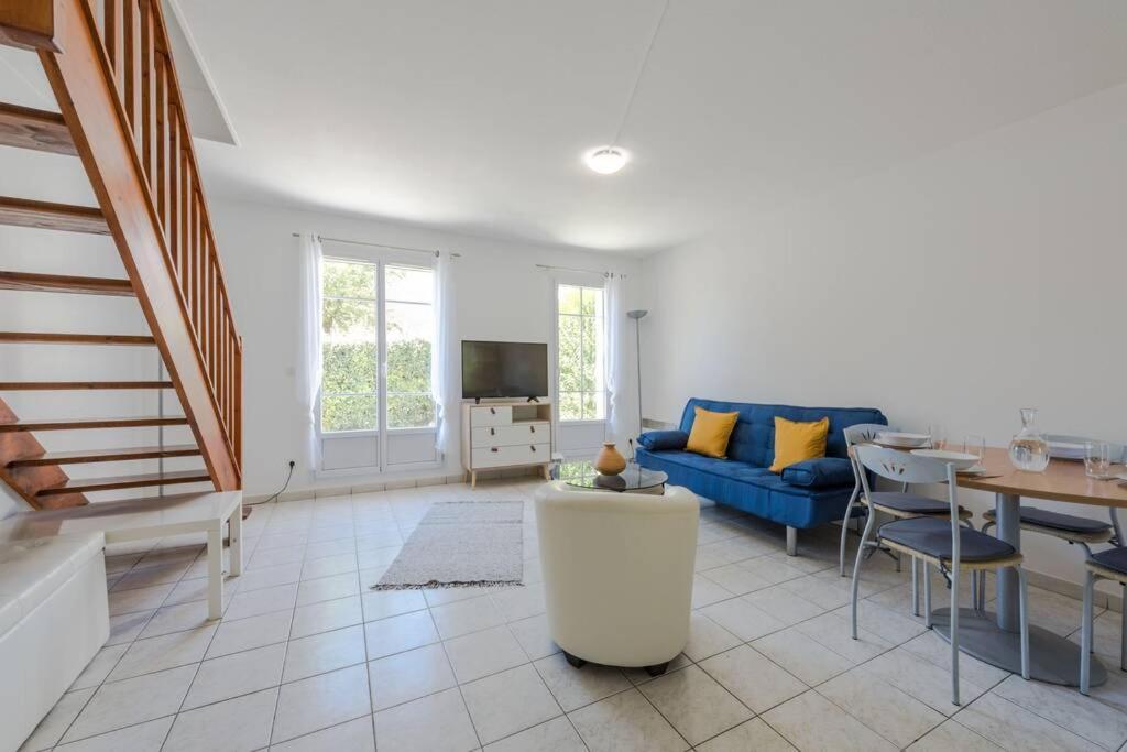 Guest House III Magny-le-Hongre Kültér fotó